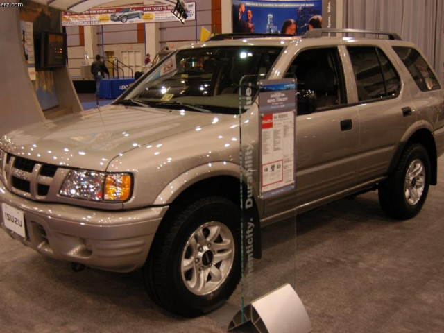 Isuzu Rodeo фото