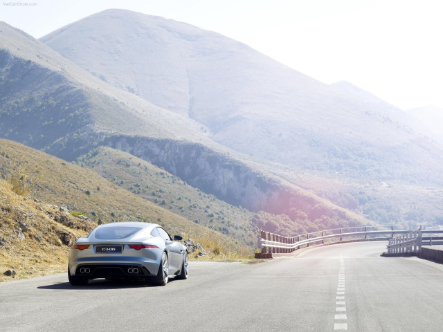 Jaguar C-X16 фото