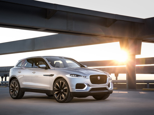 Jaguar C-X17  фото