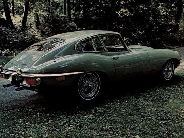 Jaguar E-Type фото