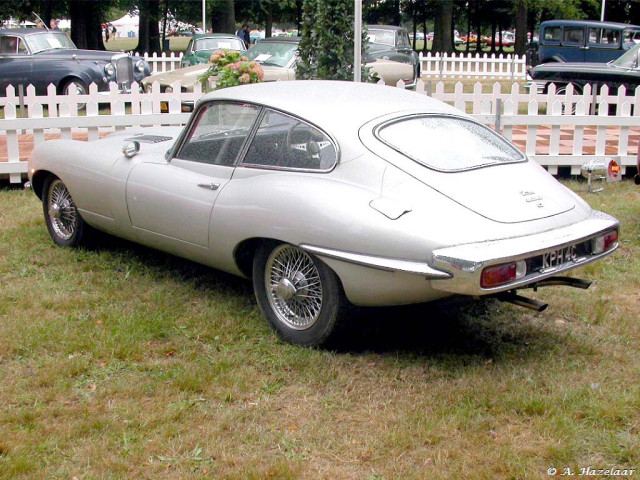 Jaguar E-Type фото