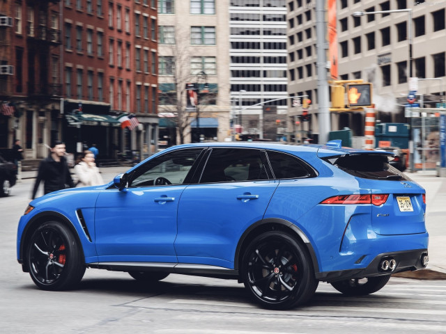 Jaguar F-Pace SVR фото