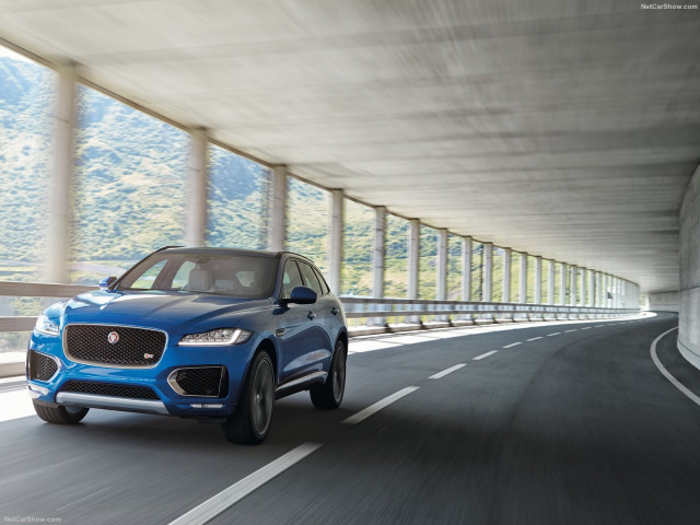 Jaguar F-Pace фото