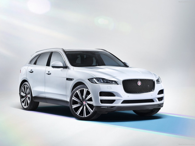 Jaguar F-Pace фото