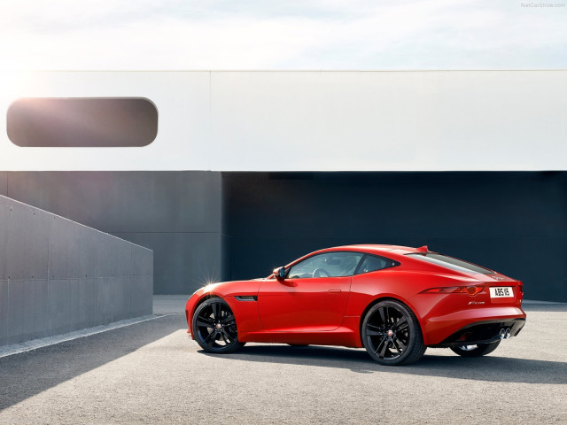 Jaguar F-Type Coupe фото