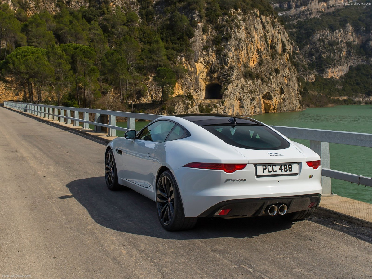 Jaguar F-Type Coupe фото 121230