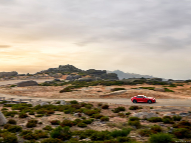 Jaguar F-Type Coupe фото