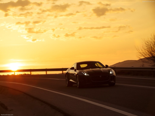 Jaguar F-Type Coupe фото