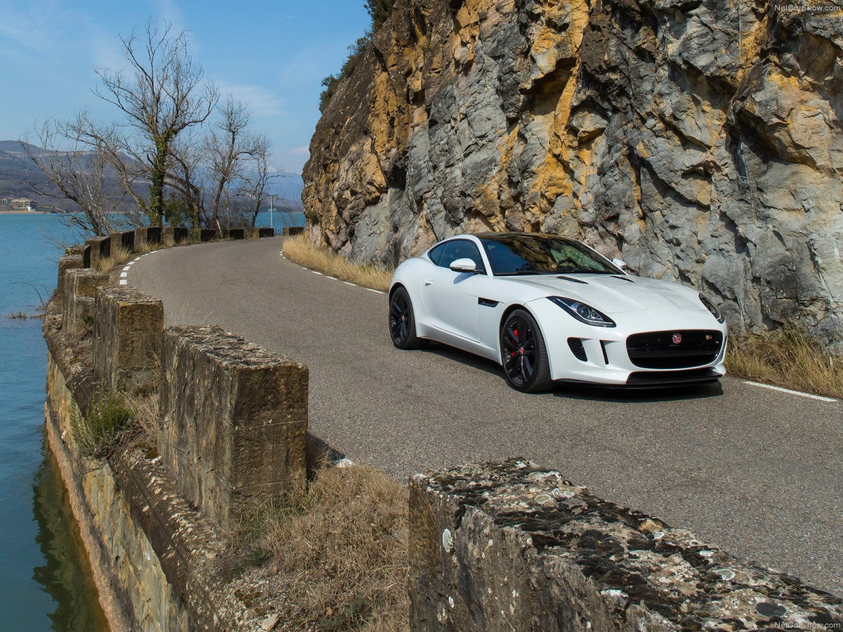 Jaguar F-Type Coupe фото 121310