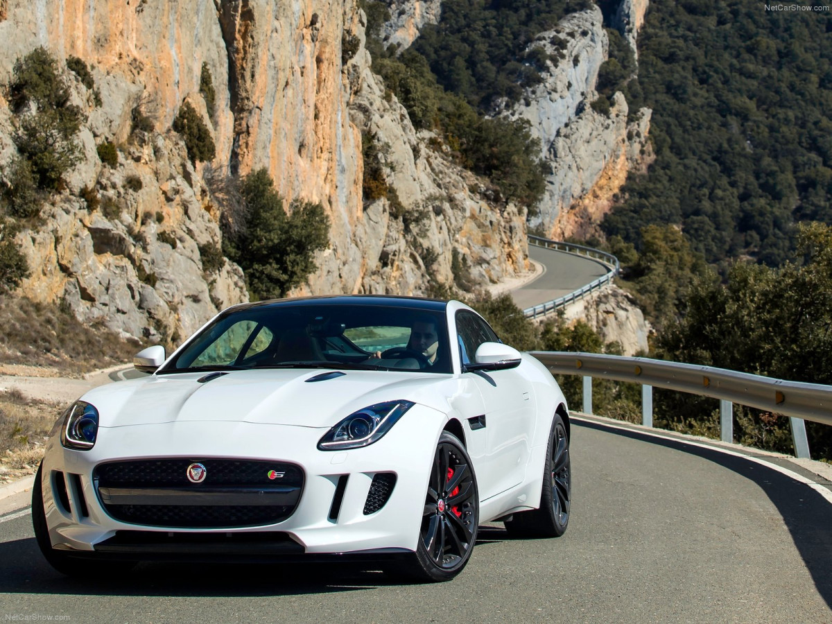 Jaguar F-Type Coupe фото 121328