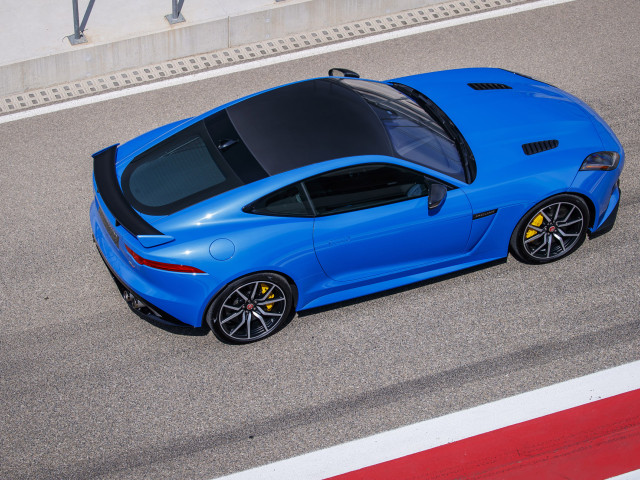 Jaguar F-Type SVR фото