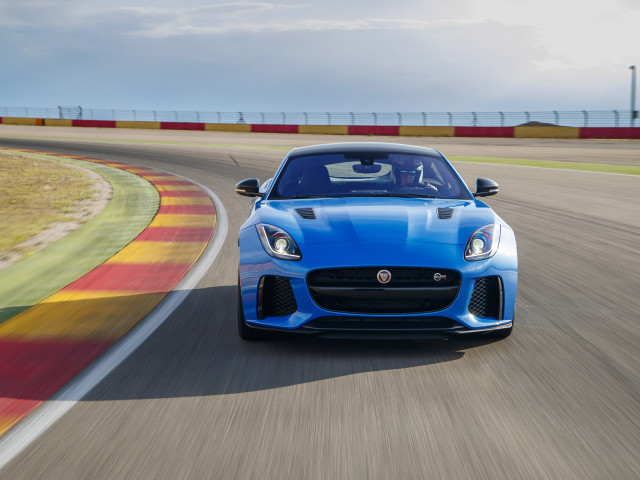 Jaguar F-Type SVR фото