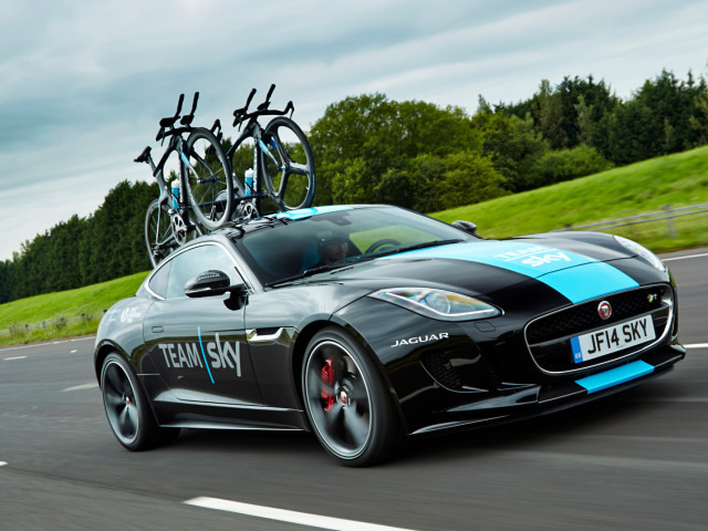 Jaguar F-Type Team Sky Tour de  фото