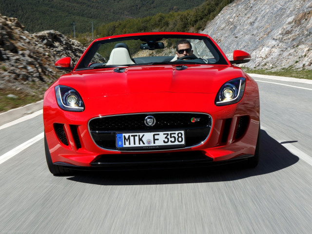 Jaguar F-Type V8 S фото