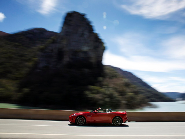 Jaguar F-Type V8 S фото