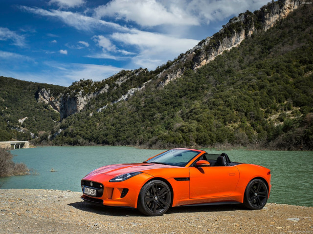 Jaguar F-Type V8 S фото