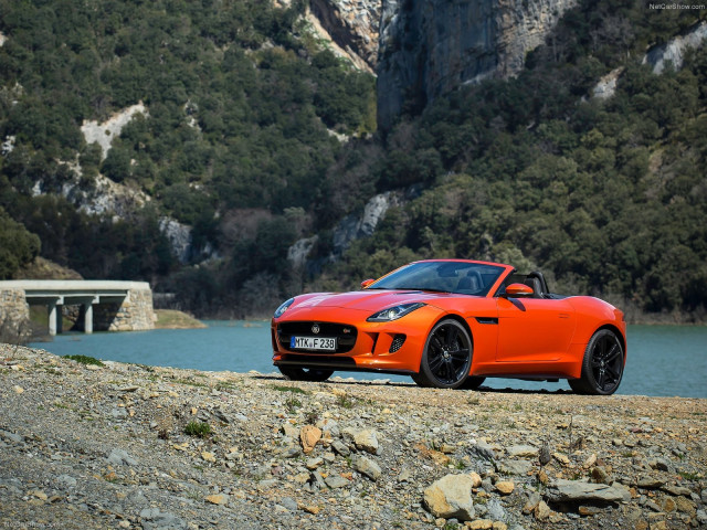 Jaguar F-Type V8 S фото