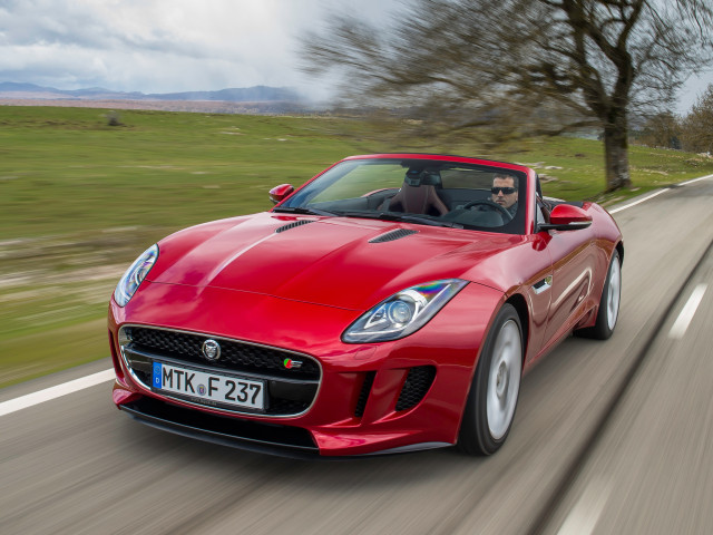 Jaguar F-Type фото