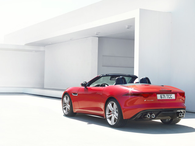 Jaguar F-Type фото