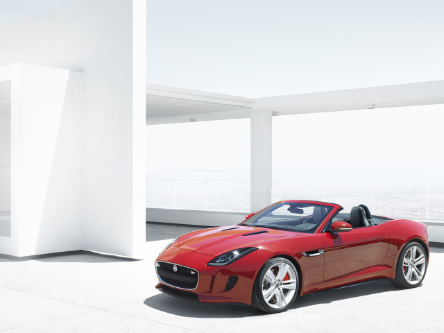 Jaguar F-Type фото