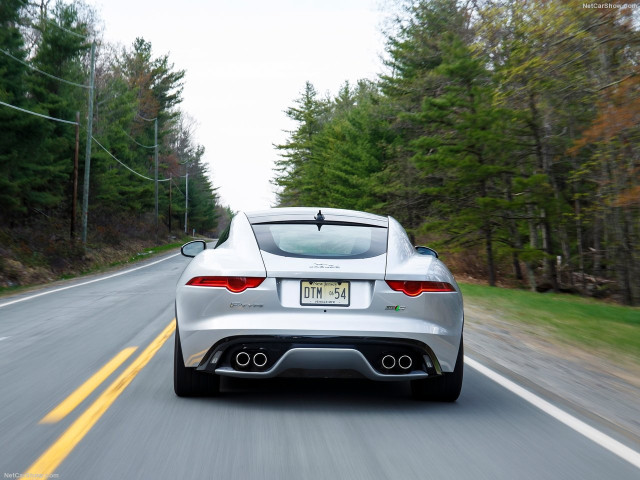 Jaguar F-Type фото