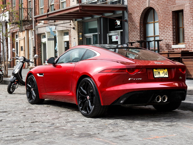 Jaguar F-Type фото