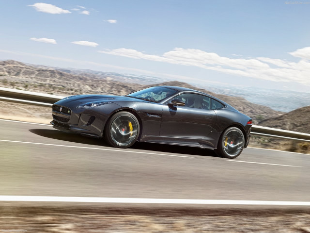 Jaguar F-Type фото