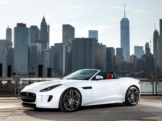 Jaguar F-Type фото