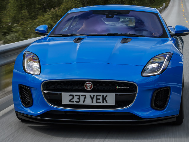 Jaguar F-Type фото