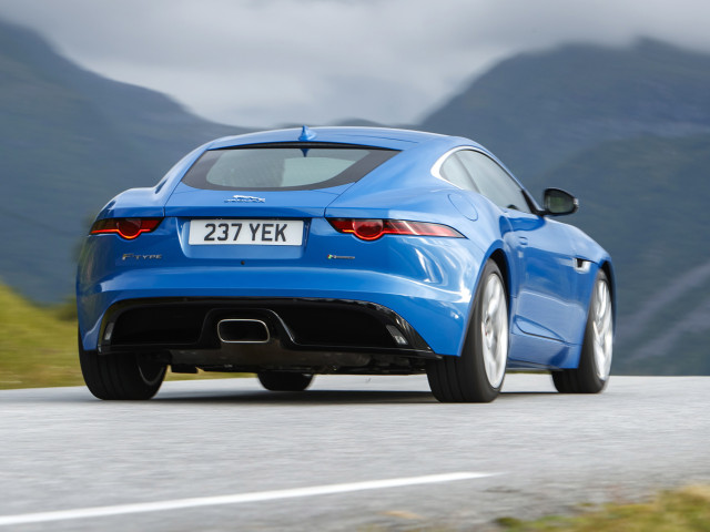 Jaguar F-Type фото