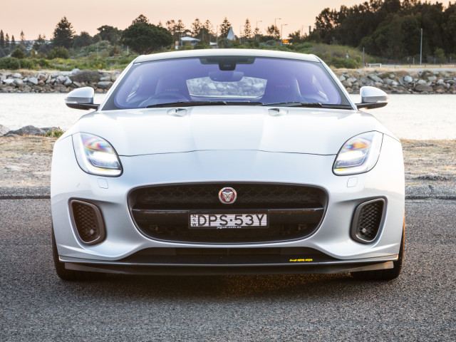 Jaguar F-Type фото