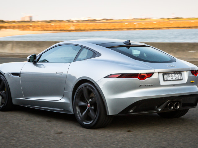 Jaguar F-Type фото