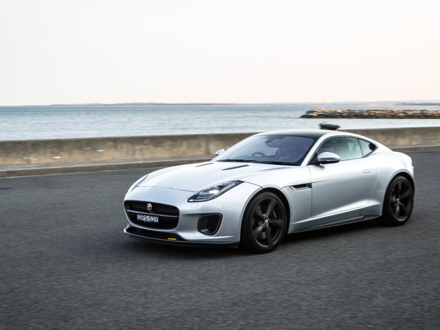 Jaguar F-Type фото