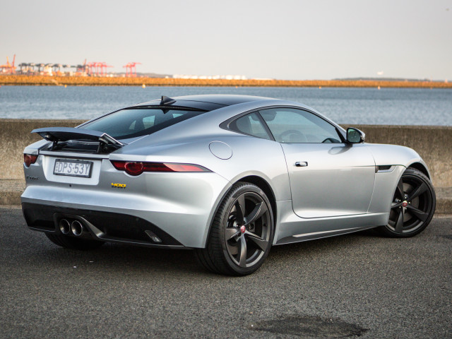 Jaguar F-Type фото