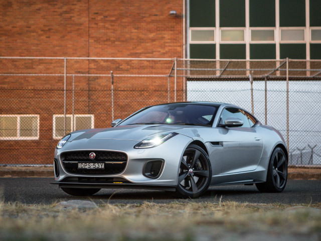 Jaguar F-Type фото