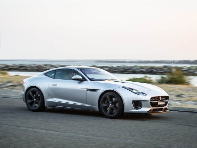 Jaguar F-Type фото