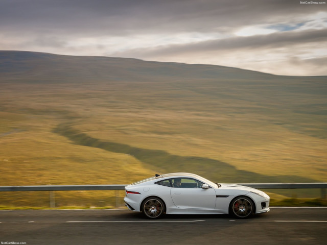 Jaguar F-Type фото