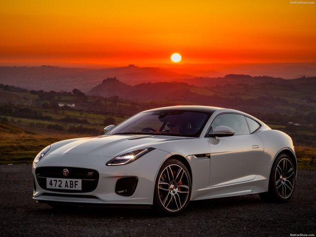 Jaguar F-Type фото