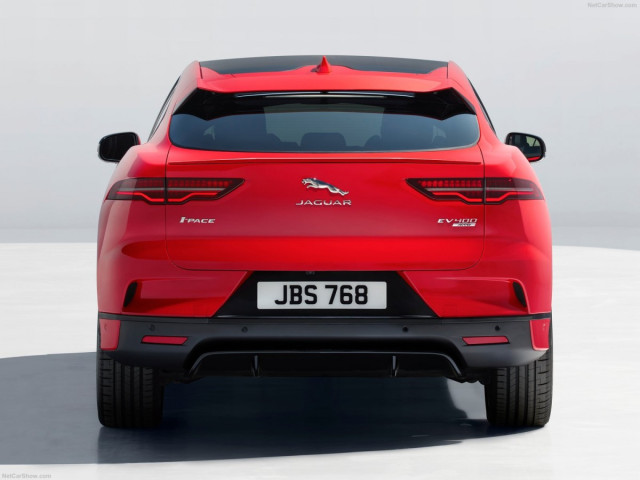 Jaguar I-Pace фото