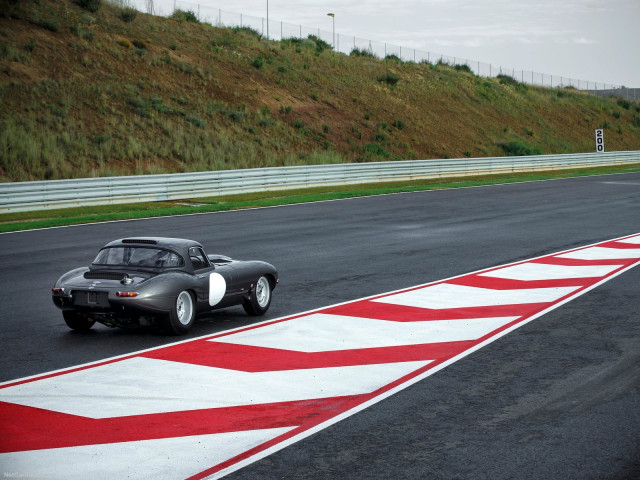 Jaguar Lightweight E-Type фото