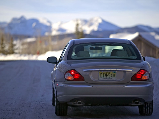 Jaguar X-Type фото