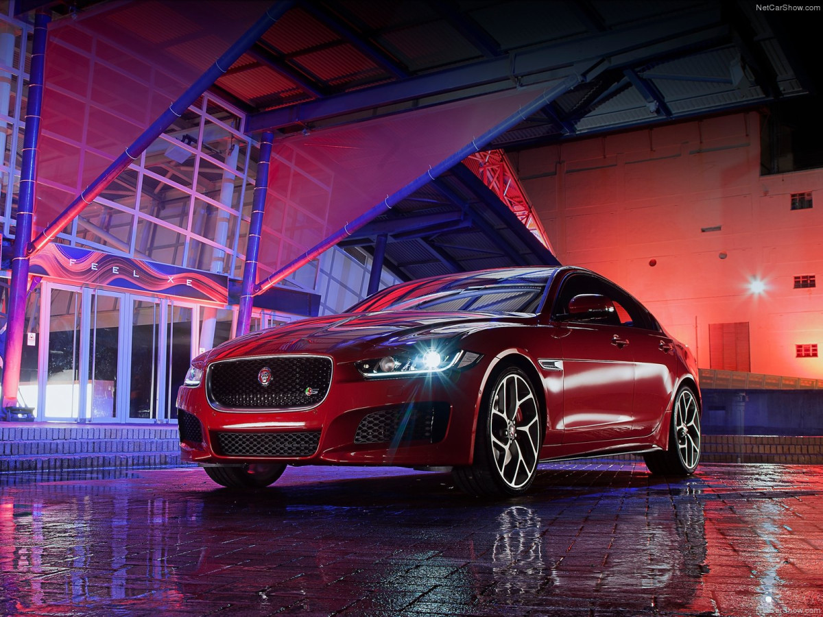 Jaguar XE S фото 134093