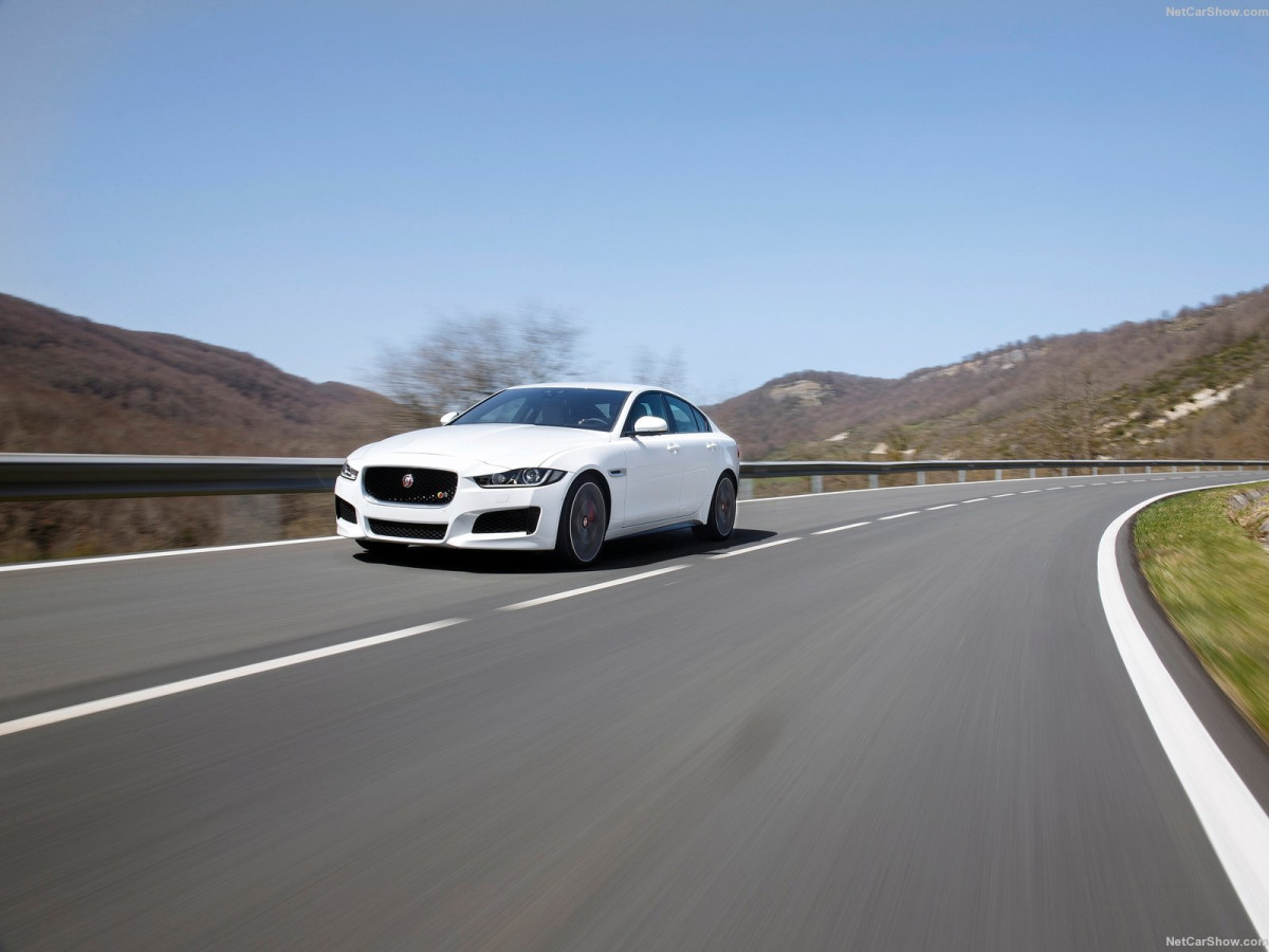 Jaguar XE S фото 148518