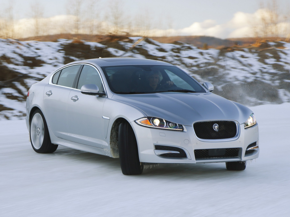 Jaguar XF фото 101256