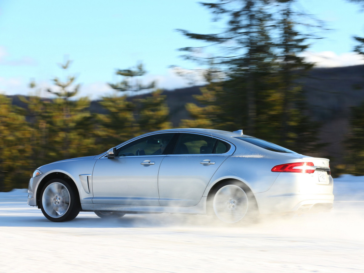 Jaguar XF фото 101257