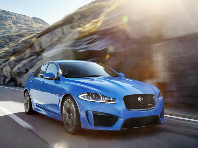 Jaguar XFR-S фото