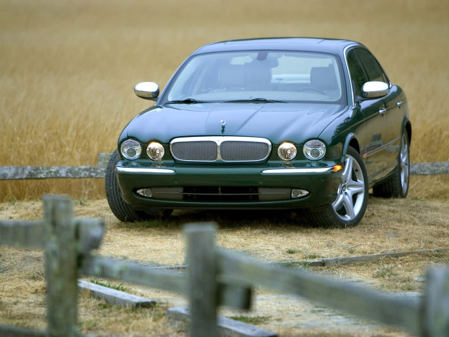 Jaguar XJ Super V8 фото