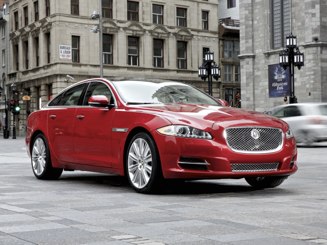 Jaguar XJ фото