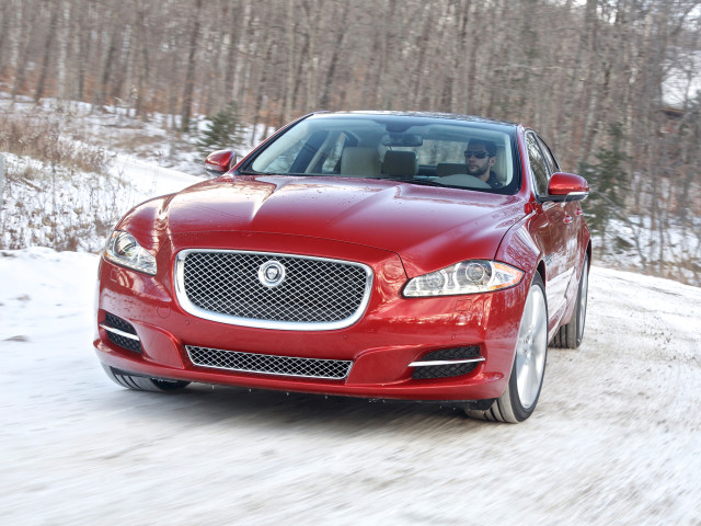 Jaguar XJ фото