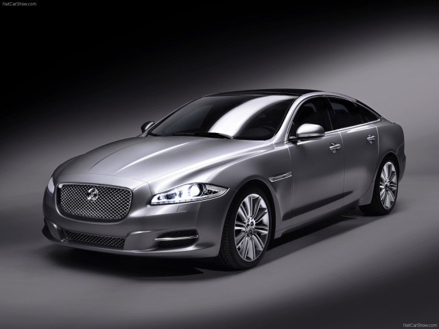 Jaguar XJ фото